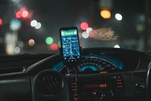Prijenosni GPS navigacijski uređaj