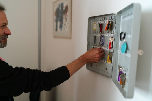 Organizator za ključeve i dokumente